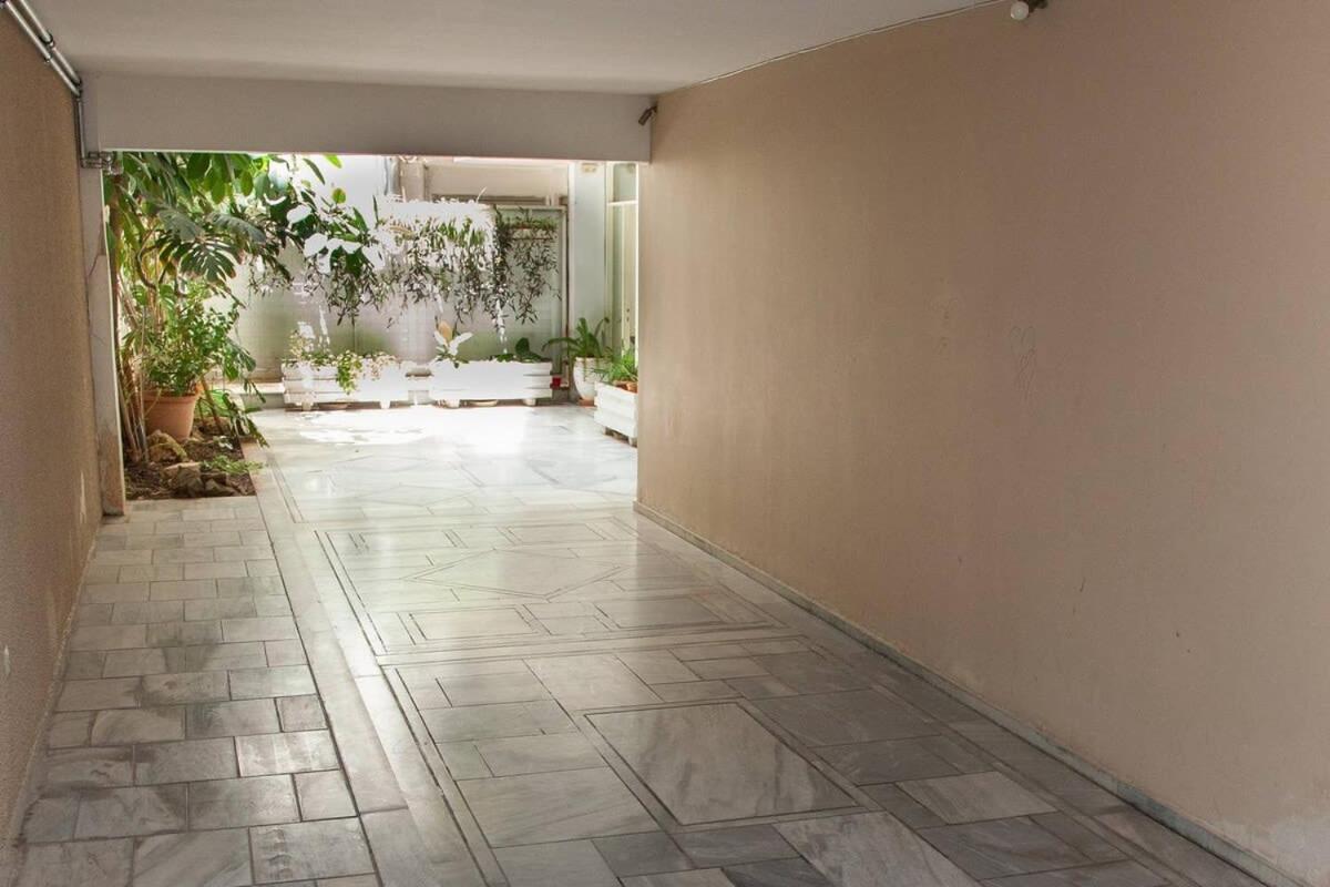 Cute Studio Located In The Vibrant Kolonaki District Of Apartment *