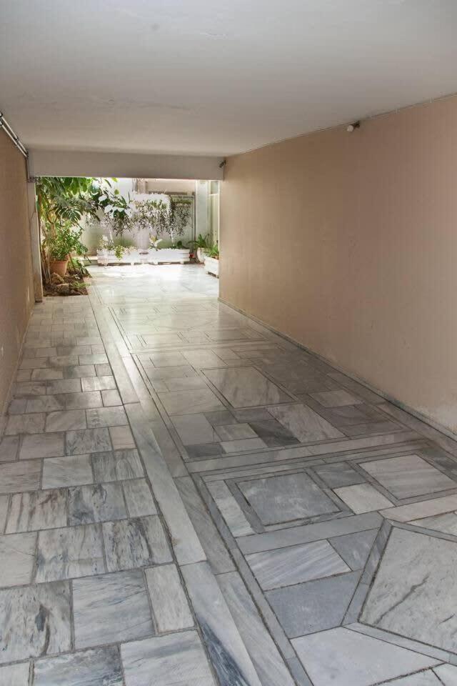 Cute Studio Located In The Vibrant Kolonaki District Of * Ateny